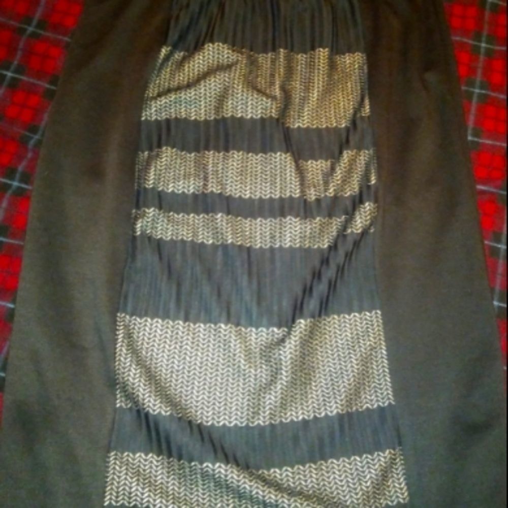 🤠NWT ALVX Stretch Pencil Skirt "LACE" Size Medium - Picture 2 of 6